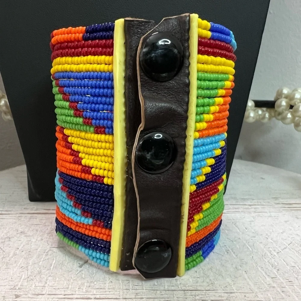 Handcrafted Maasai Beaded Bracelet 7 3/4” D13